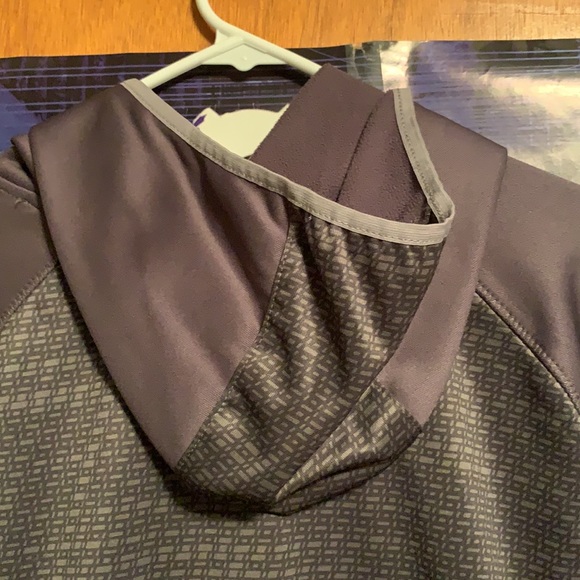 Toronto Maple Leafs Centennial Classic Hoodie - Picture 7 of 7